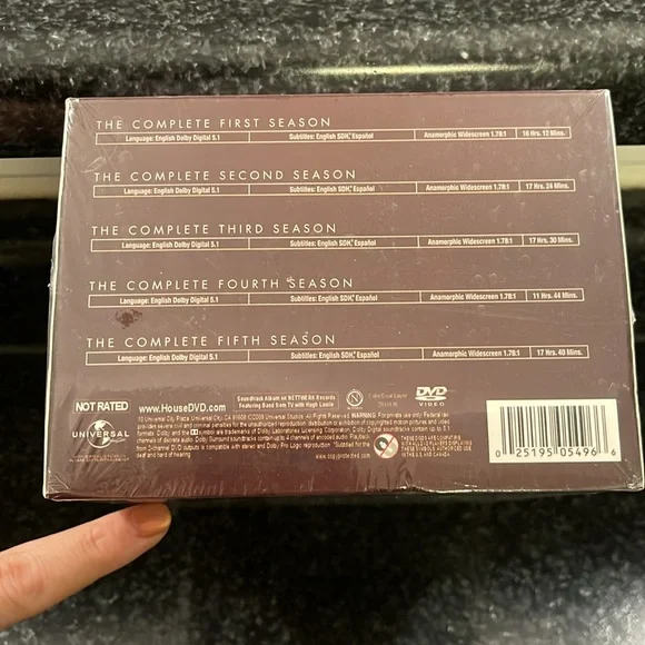 House MD: Seasons 1-5 DVD Set - Picture 5 of 5